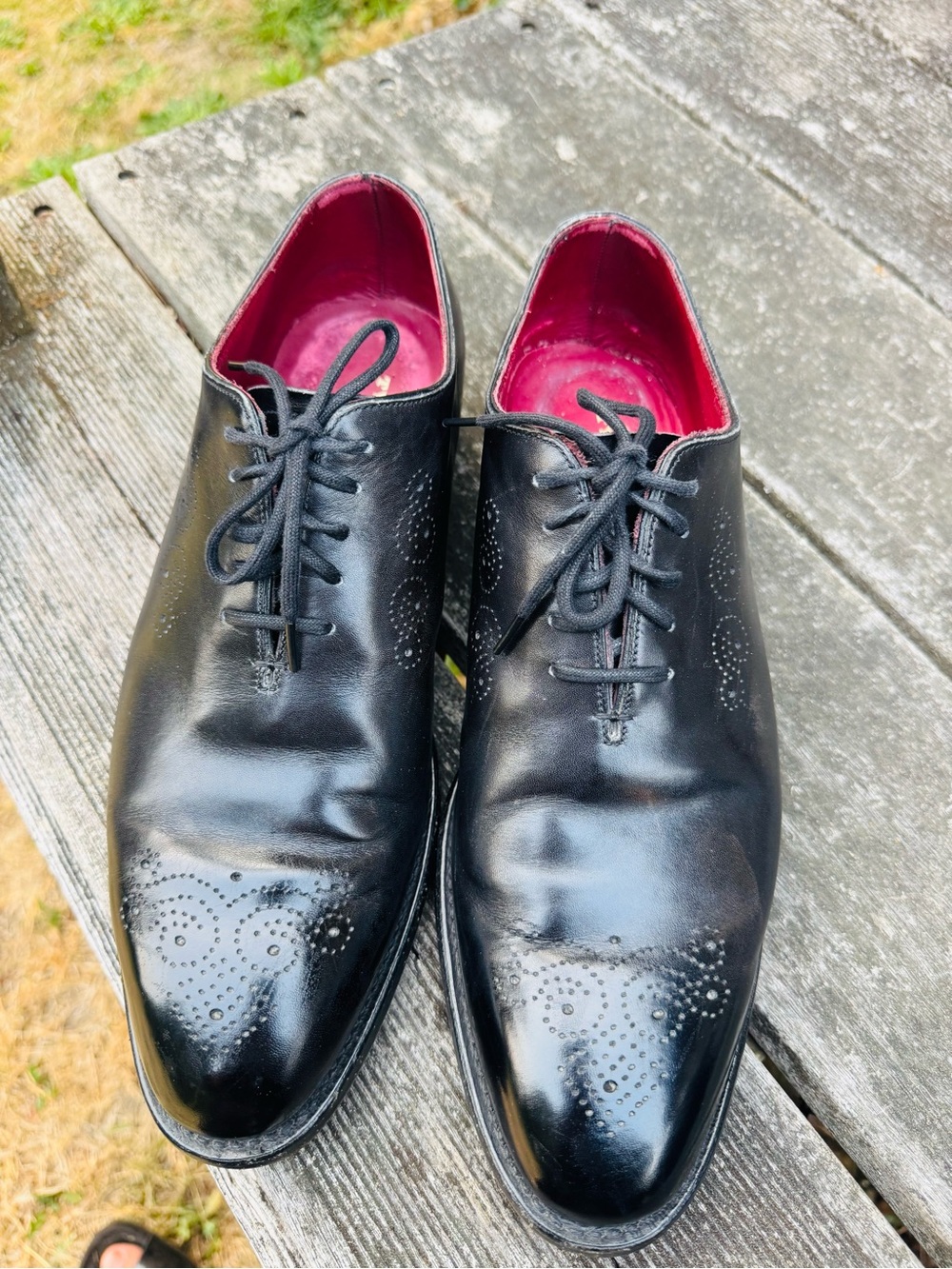 Charles Tyrwhitt Black Leather Oxfords with Burgundy Interior
